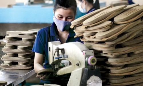 Đề xuất giảm 30% thuế thu nhập cho tất cả các doanh nghiệp