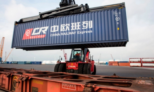 Nền kinh tế châu Âu ngày càng thua xa Mỹ và Trung Quốc