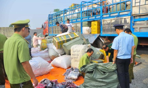 Hà Giang: Thu nộp ngân sách hơn 1,8 tỷ từ xử lý buôn lậu, hàng giả, hàng nhái...