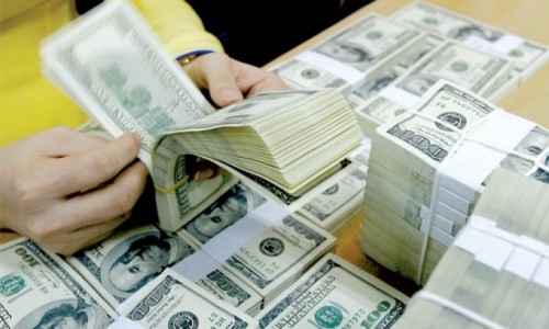 Người Việt được mua ngoại tệ bằng tiền mặt để học tập, chữa bệnh, du lịch ở nước ngoài