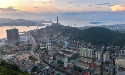 Quảng Ninh tiếp tục "siết" tình trạng sốt đất
