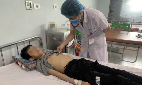 Cứu sống bệnh nhi suy gan tối cấp rất hiếm gặp