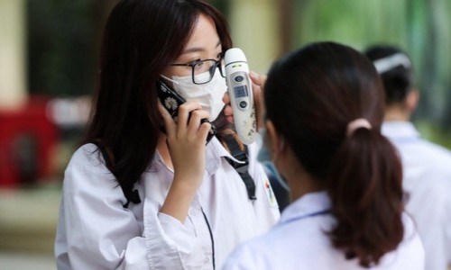 Hà Nội: 4 học sinh lớp 12 dương tính với SARS-CoV-2