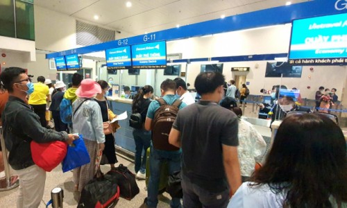 Cục Hàng không yêu cầu các hãng bay hoàn trả phí cho hành khách
