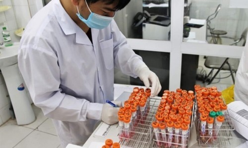 Hà Nội thêm 7 ca nghi nhiễm Covid-19, có trường hợp F1 của vợ Giám đốc Hacinco