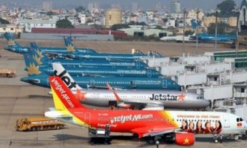 Đề xuất bỏ giá trần vé máy bay trên đường bay nội địa