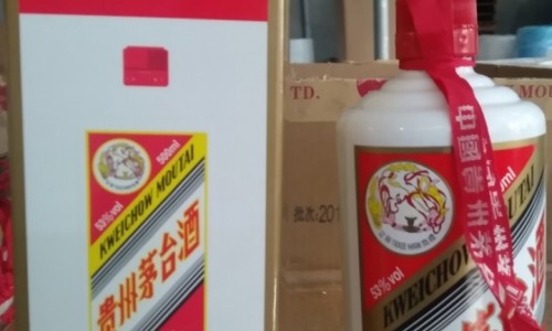 Bắc Ninh: Xử phạt 90 triệu đồng với đối tượng tàng trữ hơn 400 chai rượu nhập lậu