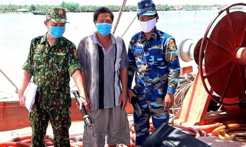 Tạm giữ 57.000 lít dầu DO không rõ nguồn gốc