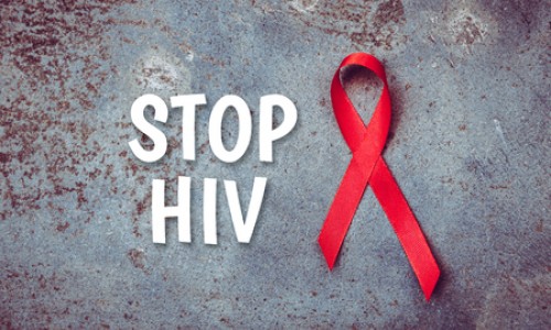 Virus ‘HIV’ âm thầm lây nhiễm cho 1,5 triệu người trong bối cảnh dịch COVID-19