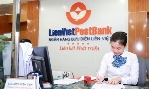 'Người nhà' loạt lãnh đạo Sacombank, Lienvietpostbank, Agribank bị xử phạt lĩnh vực chứng khoán