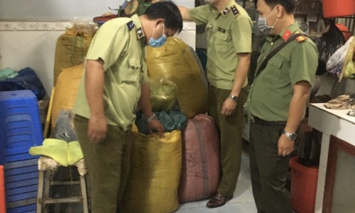 Vĩnh Long: Triệt phá cơ sở sản xuất trà, cà phê giả mạo nhãn hiệu quy mô lớn