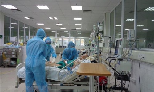 Các cơn cảm lạnh thông thường có thể giúp cơ thể nâng cao sức đề kháng trước virus SARS-CoV-2