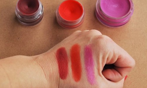 Cảnh báo: Nguy cơ rước độc vì dùng son handmade giá rẻ