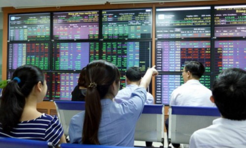 Chứng khoán ngày 22/7 VN-Index tăng gần 23 điểm nhờ cổ phiếu ngân hàng, bất động sản