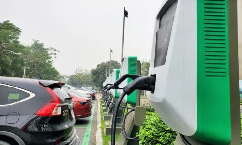 Mỹ chi 7,5 tỷ USD phát triển trạm sạc xe điện