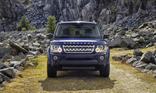 Hơn 111.000 chiếc Land Rover bị triệu hồi do nguy cơ cháy nổ