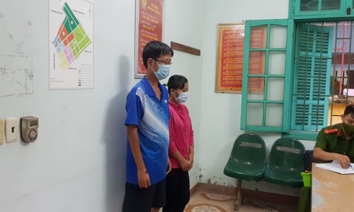 Thái Bình: Bắt 2 cán bộ nhận hối lộ để cho hàng trăm công nhân "thông chốt" kiểm dịch