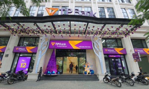 Điện lực - TKV, thư ký ABbank và một cá nhân liên quan đến kế toán trưởng TPbank bị phạt