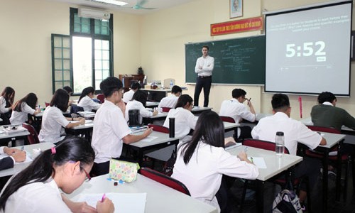 Hà Nội hỗ trợ học phí cho học sinh cao nhất 108.500 đồng/tháng