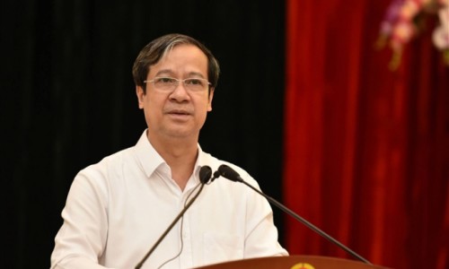 Bộ trưởng GD&ĐT đề nghị Hà Nội xem xét cho học sinh ngoại thành đi học trở lại