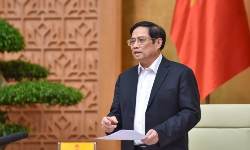 Thủ tướng: Khẩn trương hoàn thành chương trình phục hồi và phát triển kinh tế xã hội