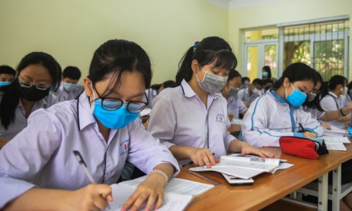 Sở GD&ĐT Hà Nội đề xuất cho học sinh đi học trở lại từ 25/10