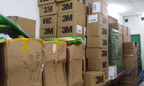 Phát hiện gần 10.000 khẩu trang nghi giả nhãn hiệu trong khuôn viên Hội chữ thập đỏ