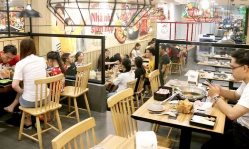 Tp.HCM cho phép quán ăn uống phục vụ tại chỗ từ ngày 28/10