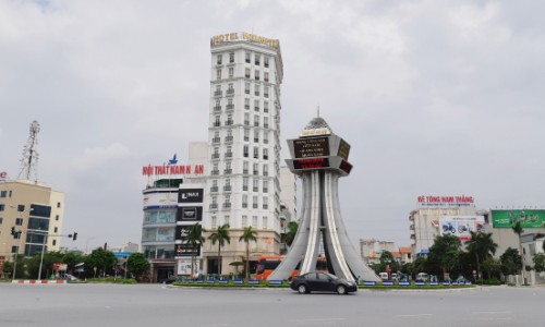 Yêu cầu người dân thành phố Nam Định không ra khỏi nhà sau 22 giờ