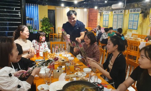 Hà Nội: Yêu cầu đóng cửa nhà hàng, cơ sở kinh doanh dịch vụ ăn uống trước 21h