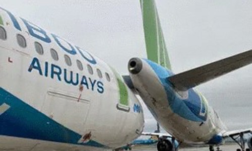 Tạm đình chỉ nhiều nhân viên hàng không sau vụ va chạm máy bay tại Nội Bài