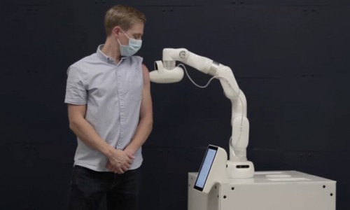 Canada phát triển thành công robot tiêm vaccine không cần kim tiêm