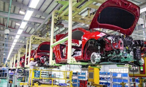 Giảm 50% lệ phí trước bạ đối với ôtô sản xuất, lắp ráp trong nước
