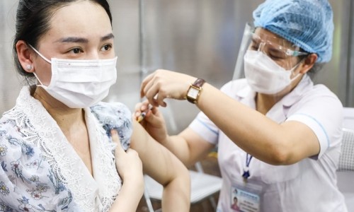 Sau khi tiêm mũi 3, trong bao lâu vaccine COVID-19 có hiệu quả?