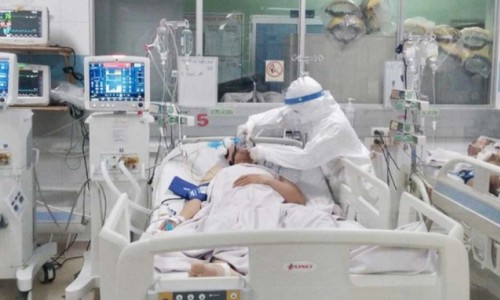 Thủ tướng "thúc" Bộ Y tế có giải pháp kiểm soát, đẩy lùi các trường hợp nhiễm Covid-19 chuyển nặng và tử vong