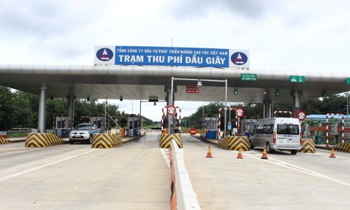 Xả trạm thu phí cao tốc TP.HCM - Long Thành để giảm ùn tắc dịp Tết Nguyên đán 2022
