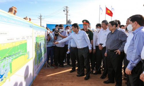 Thủ tướng: Quy hoạch cảng hàng không và đô thị sân bay, làm đến đâu dứt điểm đến đó
