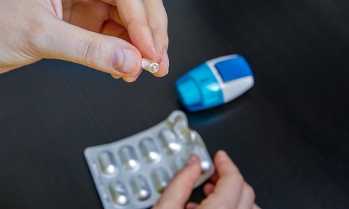 Thuốc kháng sinh có thể giúp làm giảm triệu chứng COVID-19 kéo dài