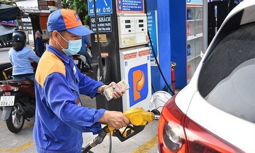 Giá xăng Malaysia 13.000 đồng/lít, muốn xuất sang Việt Nam, Bộ Công Thương nói gì?