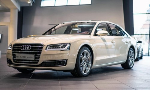 Loạt xe Audi A8 bị triệu hồi tại Việt Nam để thay lưới lọc dầu