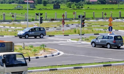 Hà Nội: Sẽ xử lý cơ sở đào tạo lái xe ôtô tuỳ tiện tăng học phí