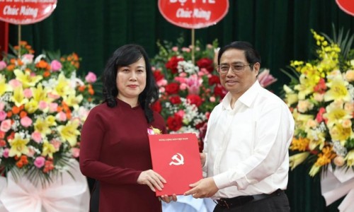 Bà Đào Hồng Lan giữ chức quyền Bộ trưởng Bộ Y tế