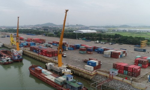 Đề xuất giảm tới 50% một số khoản phí, lệ phí trong lĩnh vực giao thông vận tải