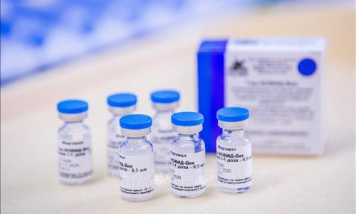 Nga tặng vaccine Sputnik V cho Việt Nam