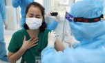Hơn 20 nghìn người tiêm vaccine COVID-19, một số buồn nôn, tiêu chảy, đau cơ