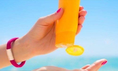 Đình chỉ lưu hành toàn quốc lô kem dưỡng trắng da chống nắng