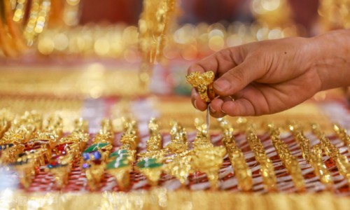 Cuối tuần, giá vàng chững lại chờ tăng?