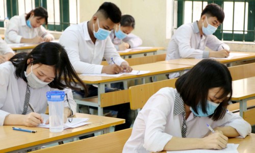 Bộ GD&ĐT hướng dẫn thực hiện Chương trình giáo dục trung học ứng phó dịch COVID-19