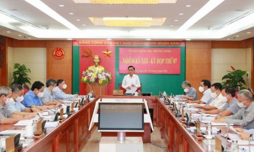 Kỷ luật cảnh cáo nguyên Tư lệnh Cảnh sát biển Việt Nam