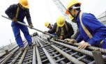 Giá vật liệu xây dựng tăng nhanh 'chóng mặt', người dân, doanh nghiệp gặp khó